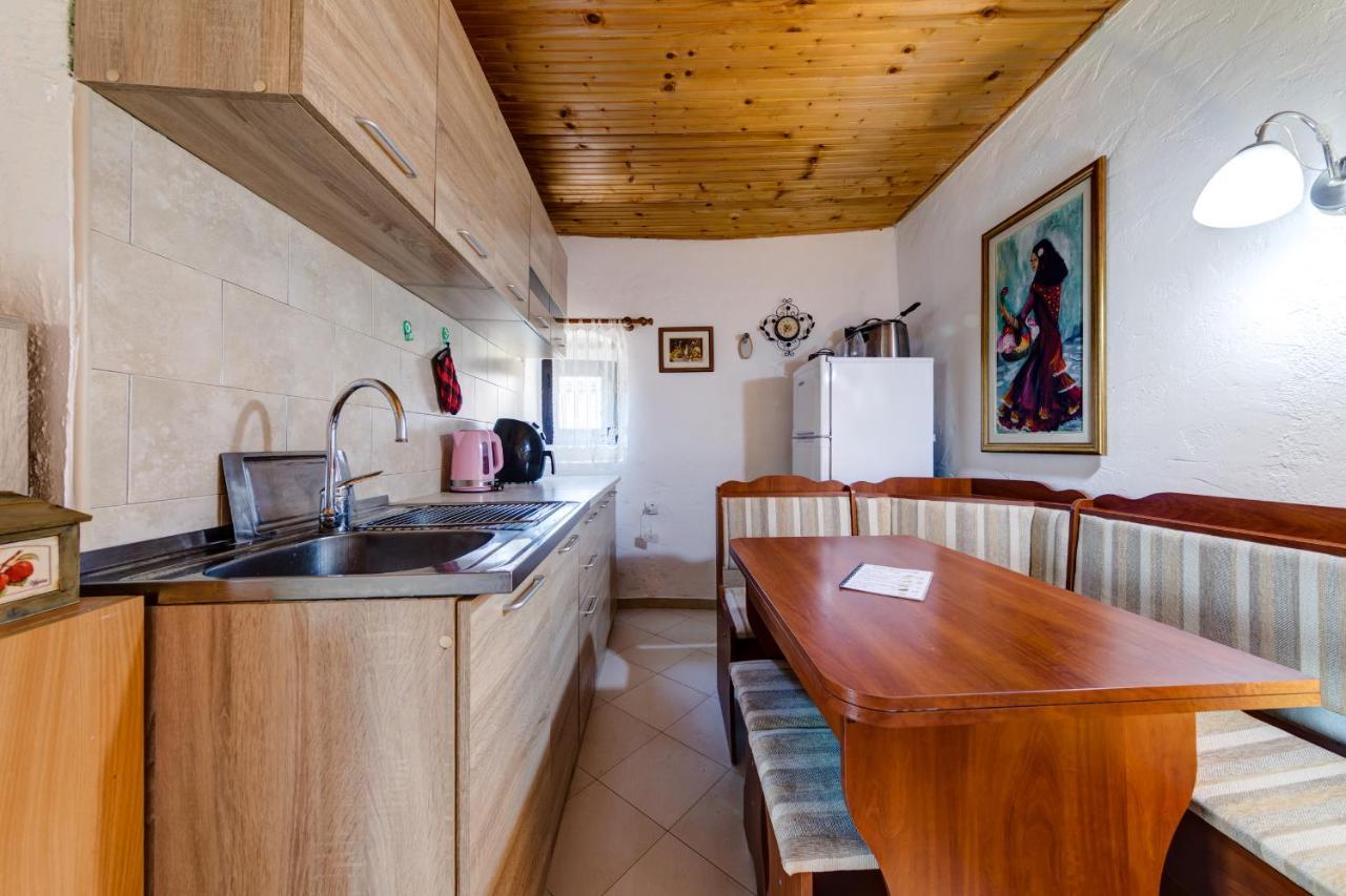 Holiday Home Pavle Риека-Црноевича Экстерьер фото