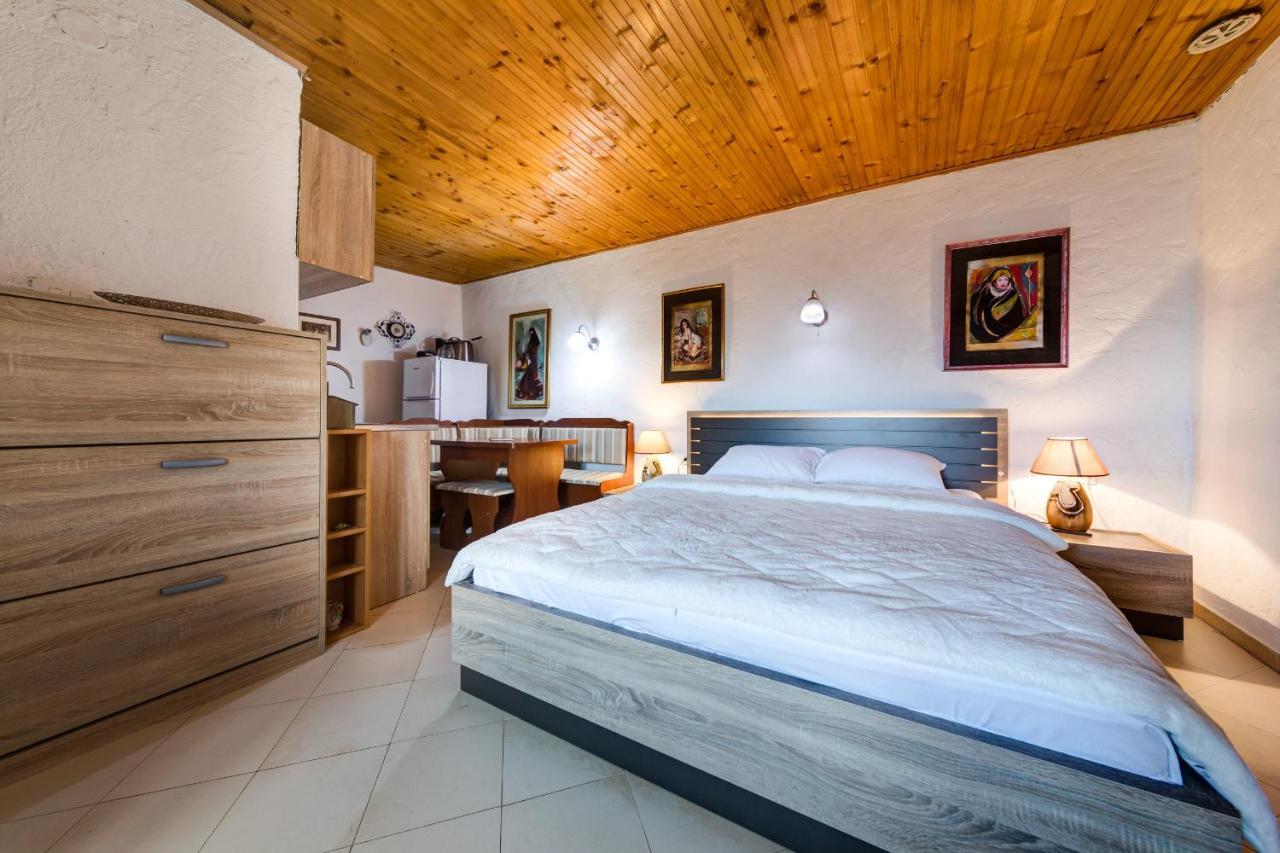 Holiday Home Pavle Риека-Црноевича Экстерьер фото